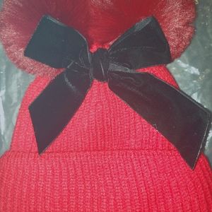 Hat girls